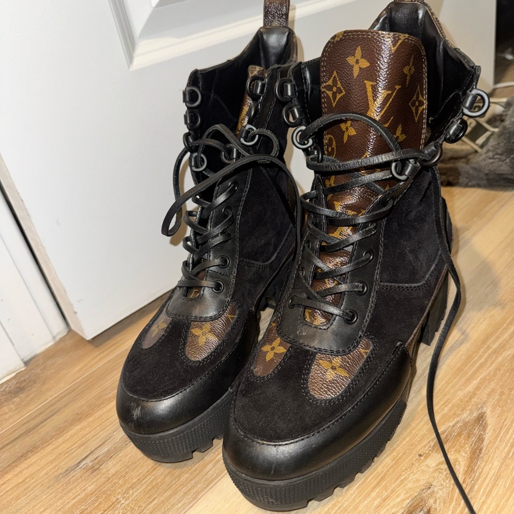 LV Combat Boots 39